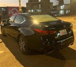 نيسان ألتيما